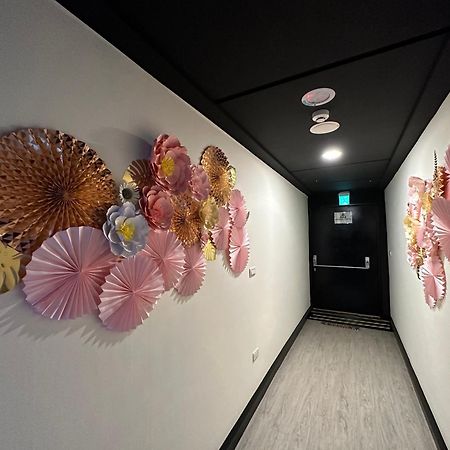 Joy Garden Hotel เกาสง ภายนอก รูปภาพ